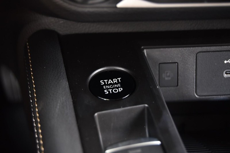 Nissan Kicks Vehicle Image 16