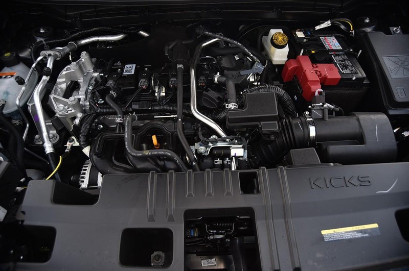 Nissan Kicks Vehicle Image 23