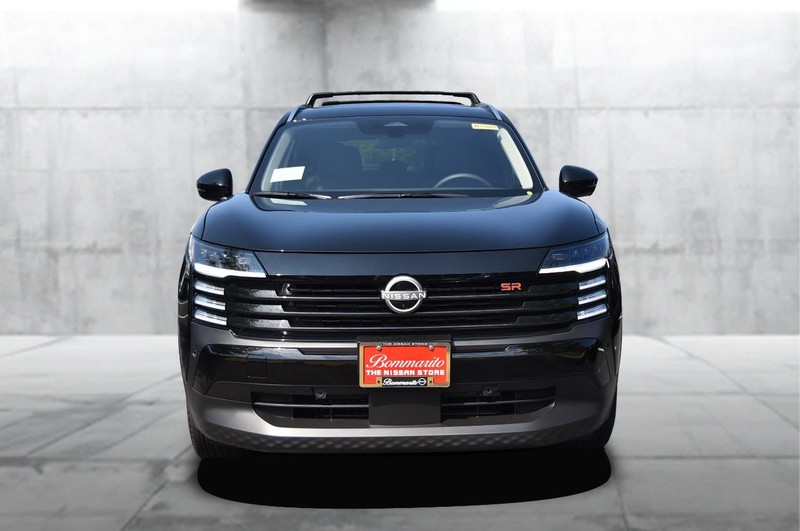 Nissan Kicks Vehicle Image 04