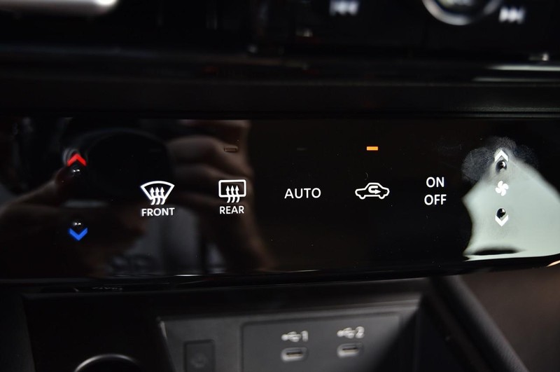 Nissan Kicks Vehicle Image 19