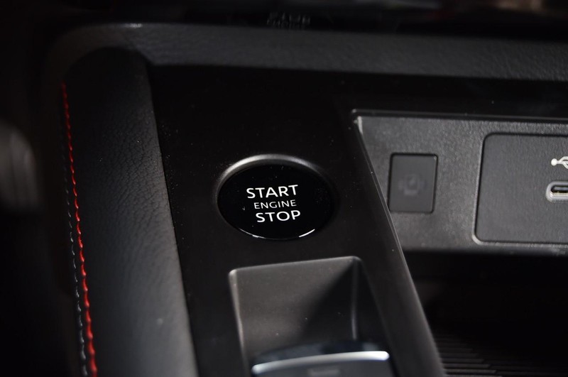 Nissan Kicks Vehicle Image 21
