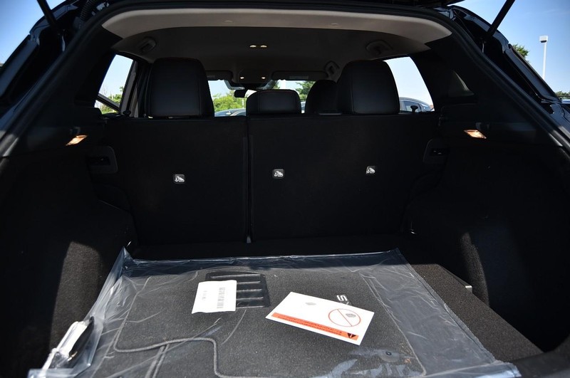 Nissan Kicks Vehicle Image 28