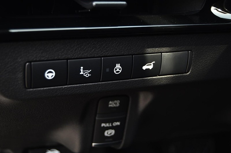 Nissan Murano Vehicle Image 12
