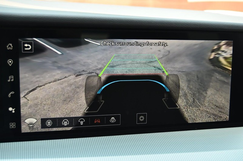 Nissan Murano Vehicle Image 18