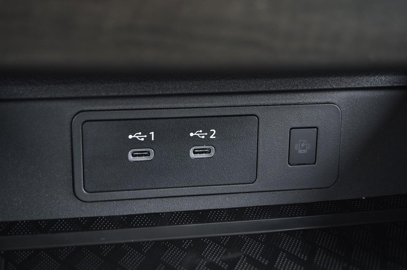 Nissan Murano Vehicle Image 20