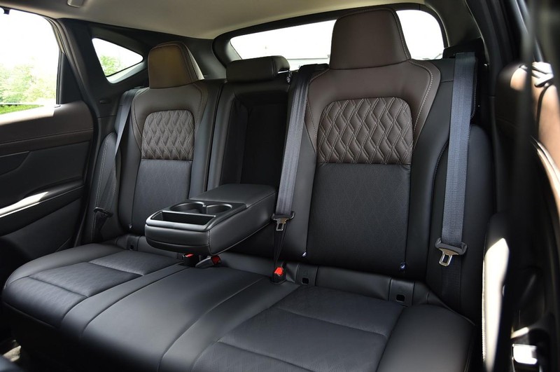 Nissan Murano Vehicle Image 26
