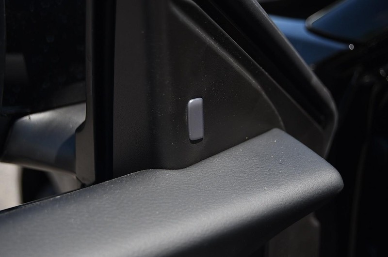 Nissan Sentra Vehicle Image 10