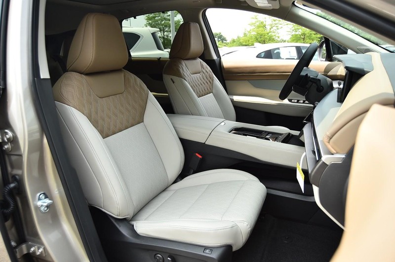 Nissan Murano Vehicle Image 25