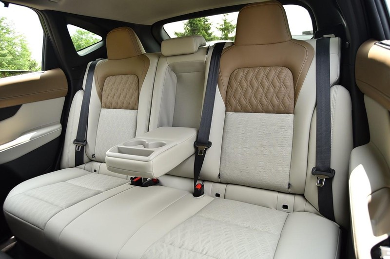 Nissan Murano Vehicle Image 27