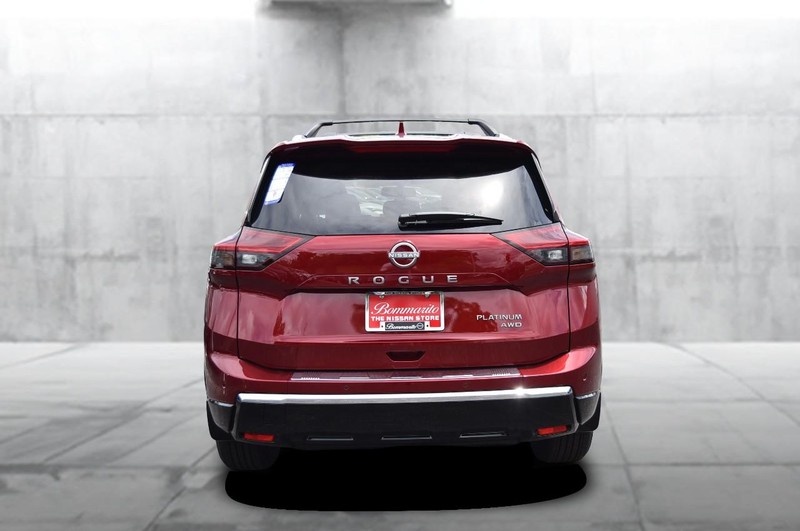 Nissan Rogue Vehicle Image 06