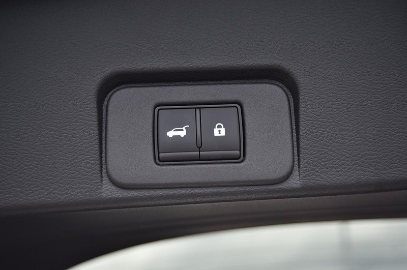 Nissan Rogue Vehicle Image 29