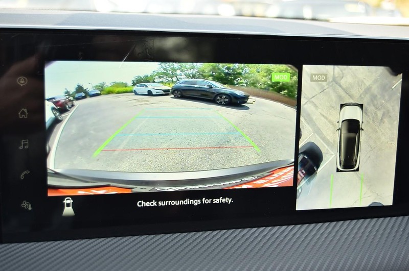 Nissan Kicks Vehicle Image 13