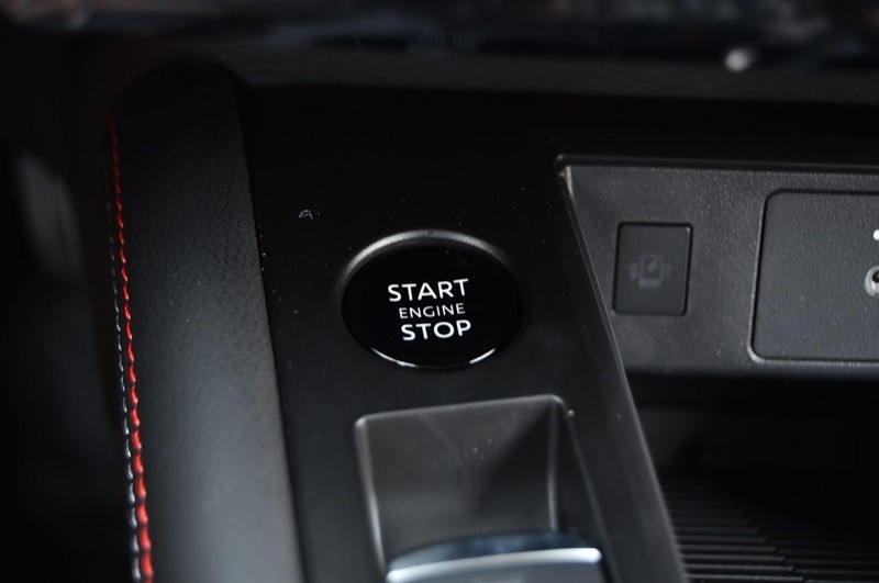 Nissan Kicks Vehicle Image 20