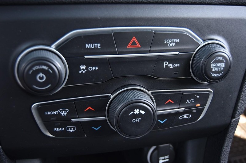 Dodge Charger Vehicle Image 15
