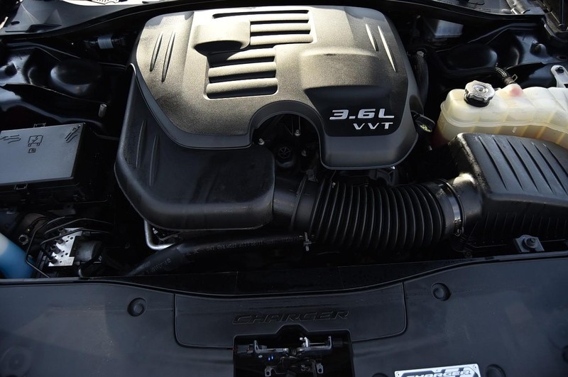 Dodge Charger Vehicle Image 23