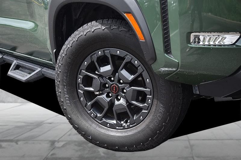 Nissan Frontier Vehicle Image 03