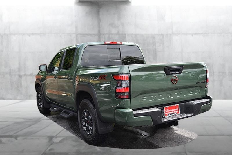 Nissan Frontier Vehicle Image 08