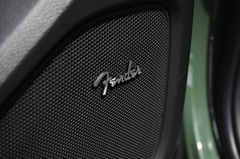 Nissan Frontier Vehicle Image 11