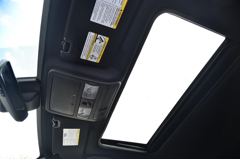 Nissan Frontier Vehicle Image 27