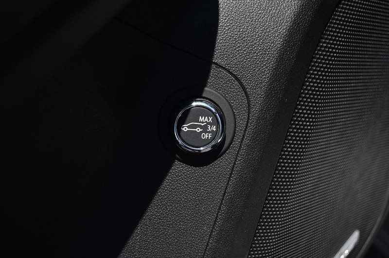 GMC Acadia Vehicle Image 10