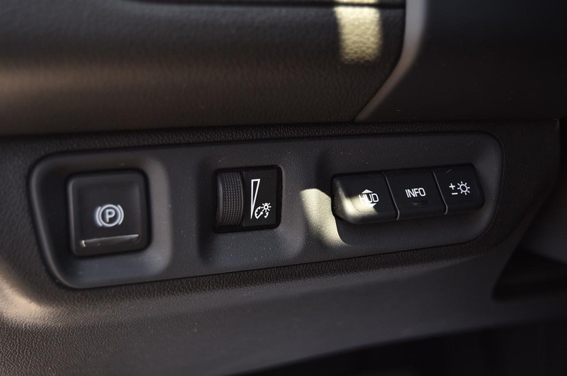 GMC Acadia Vehicle Image 14