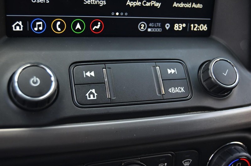 GMC Acadia Vehicle Image 18
