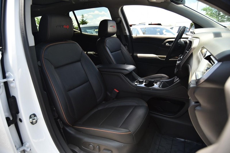 GMC Acadia Vehicle Image 26