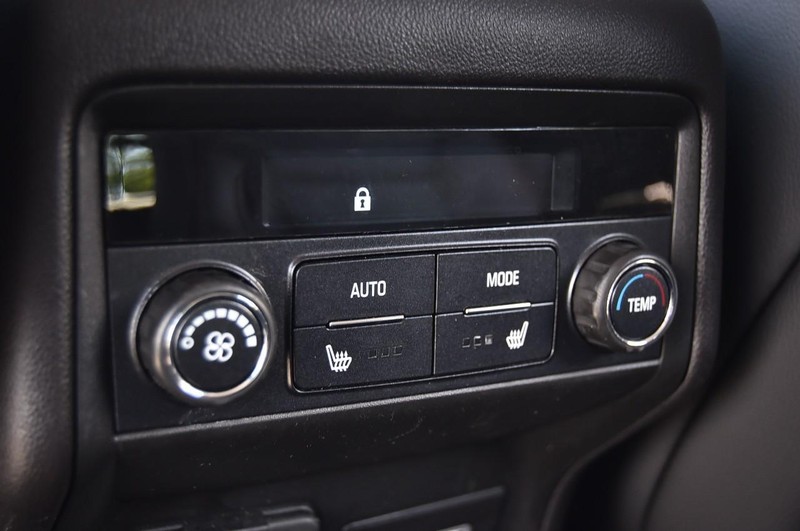 GMC Acadia Vehicle Image 29