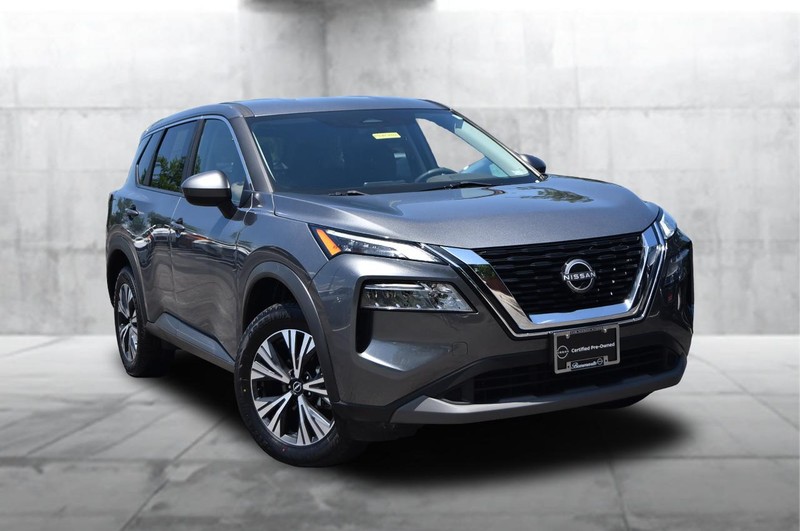 Nissan Rogue Vehicle Image 02