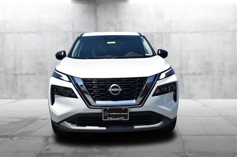 Nissan Rogue Vehicle Image 04