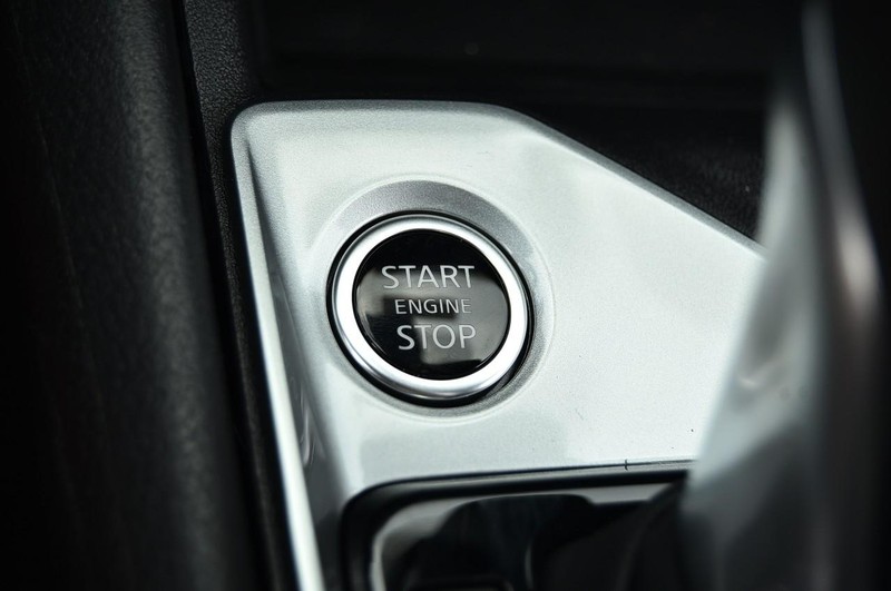 Nissan Altima Vehicle Image 17