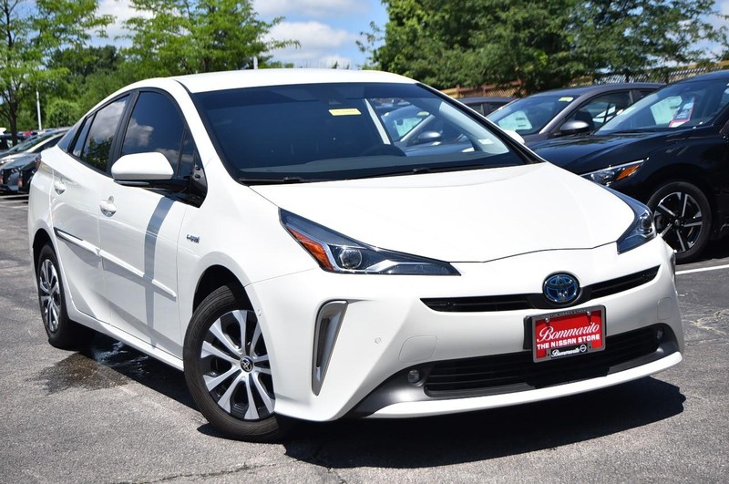 Toyota Prius Vehicle Image 02