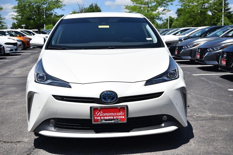 Toyota Prius Vehicle Image 04