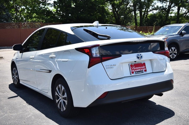 Toyota Prius Vehicle Image 07