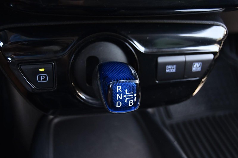 Toyota Prius Vehicle Image 17