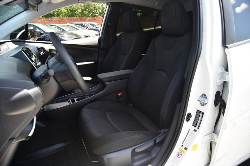 Toyota Prius Vehicle Image 21