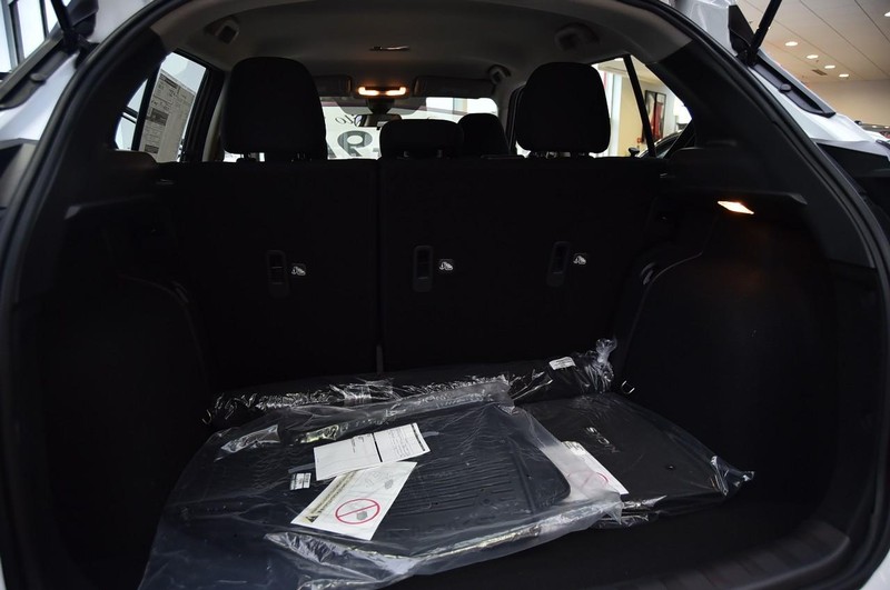 Nissan Kicks Play Vehicle Image 14