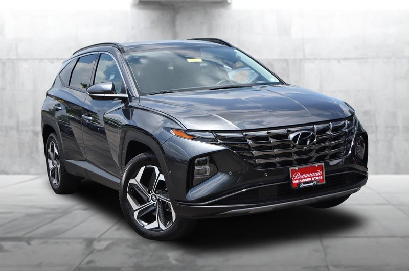 Hyundai Tucson Vehicle Image 02