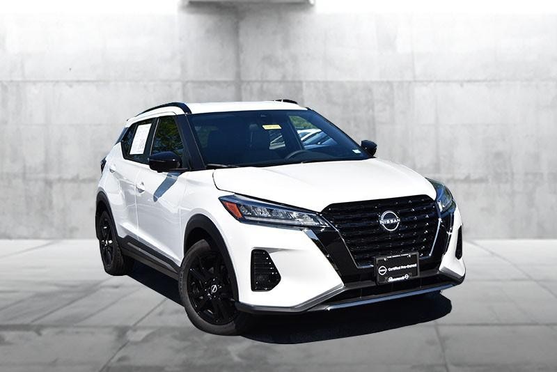 Nissan Kicks Vehicle Image 02