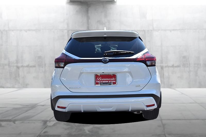 Nissan Kicks Vehicle Image 06
