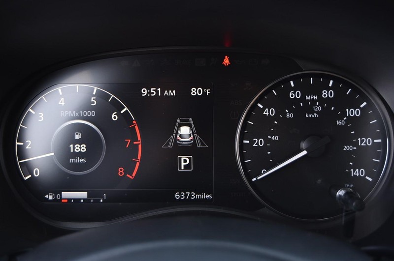 Nissan Kicks Vehicle Image 12