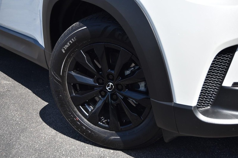 Mazda CX-50 Vehicle Image 03