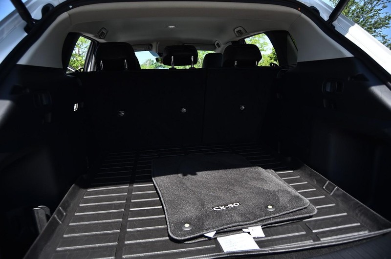 Mazda CX-50 Vehicle Image 25