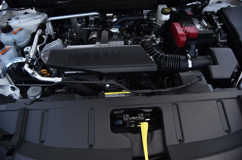 Nissan Rogue Vehicle Image 24