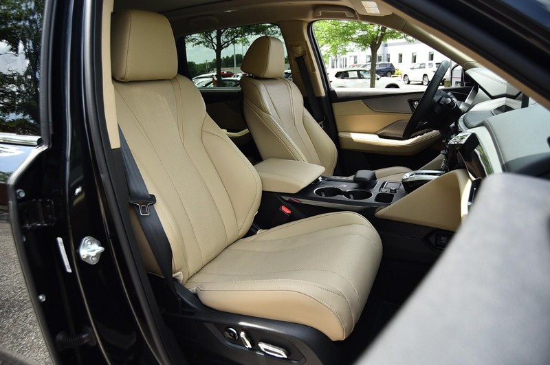 Acura MDX Vehicle Image 25