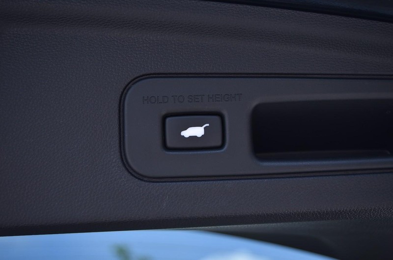 Acura MDX Vehicle Image 32