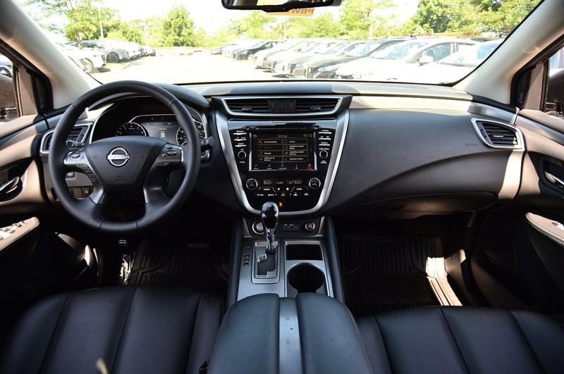 Nissan Murano Vehicle Image 08