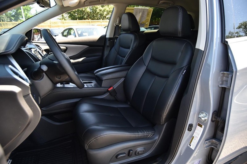 Nissan Murano Vehicle Image 20