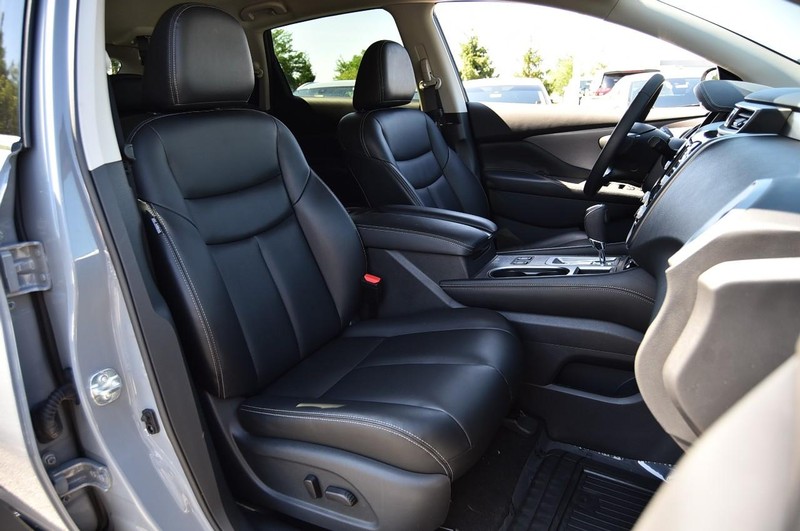 Nissan Murano Vehicle Image 21