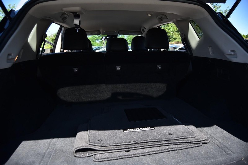 Nissan Murano Vehicle Image 24